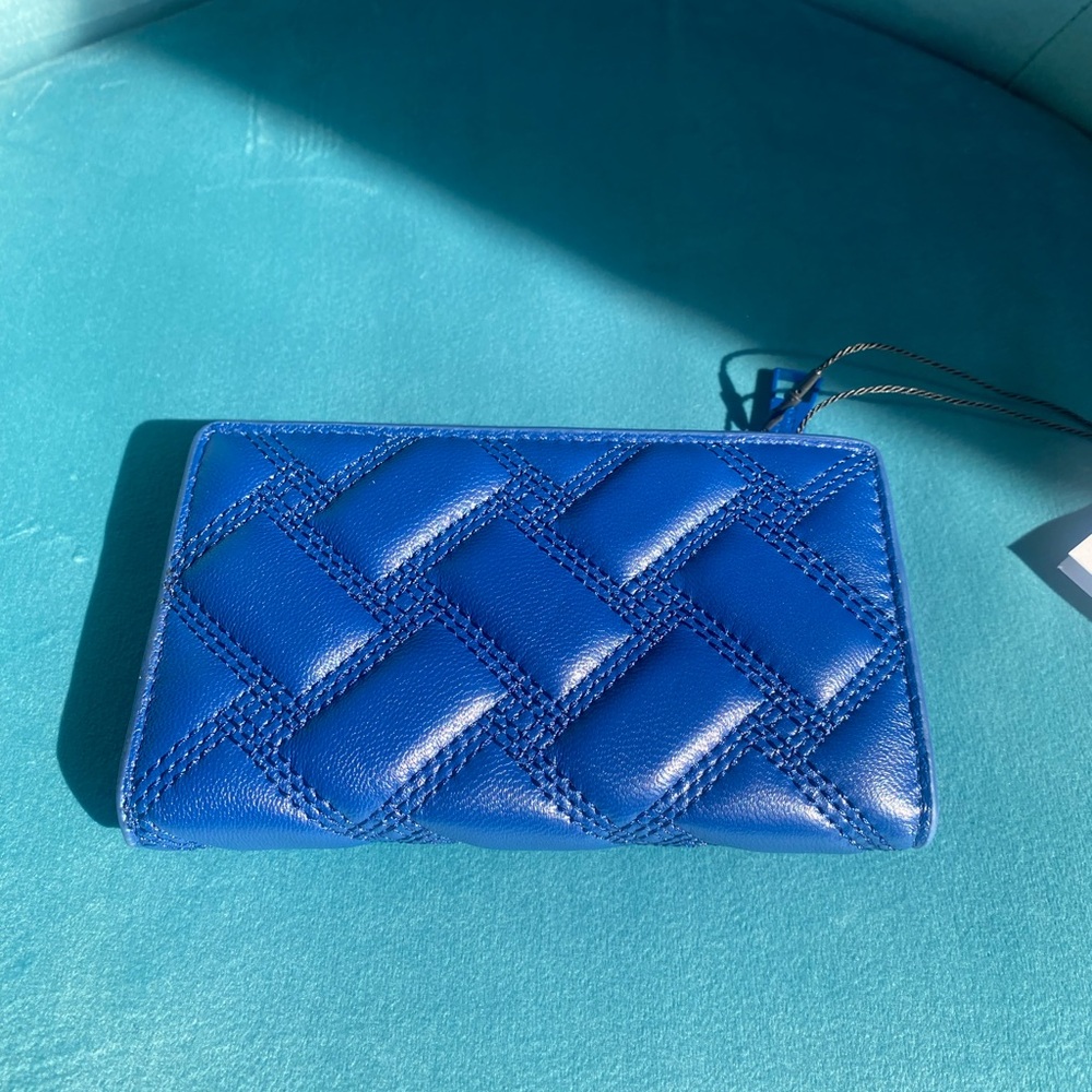 Kurt Geiger London Vibrant Blue Quilted Wallet  NWT - Picture 2 of 5